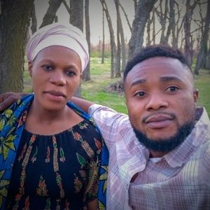 Meet your Posher, Ayamba